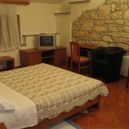 Apartments Lav Poreč Buitenkant foto