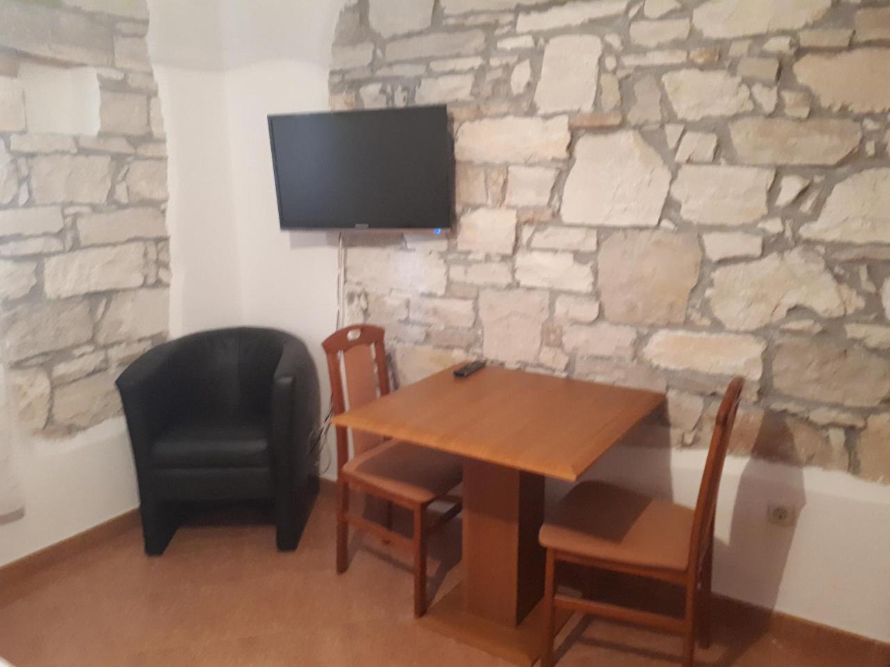 Apartments Lav Poreč Buitenkant foto
