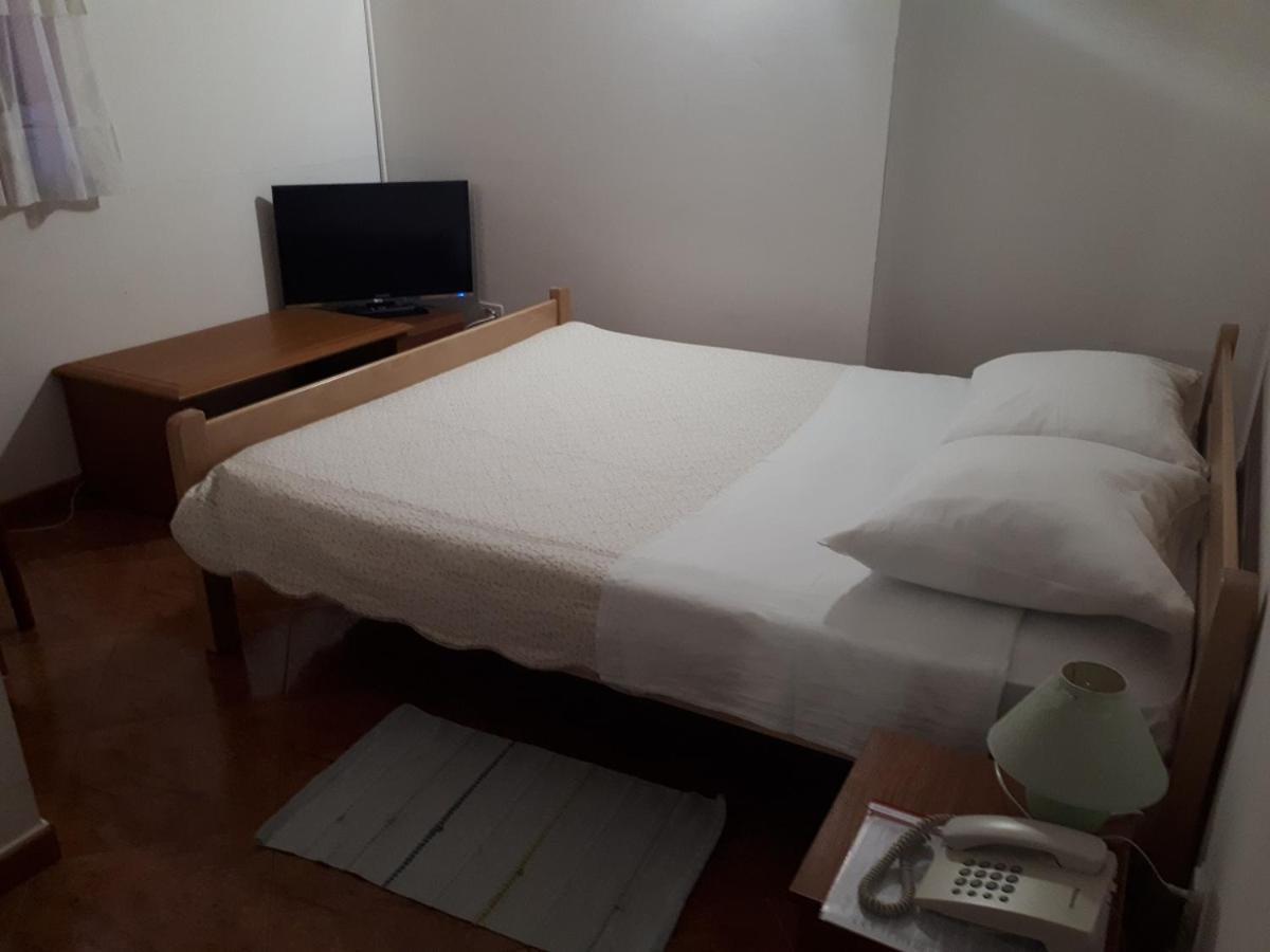 Apartments Lav Poreč Buitenkant foto